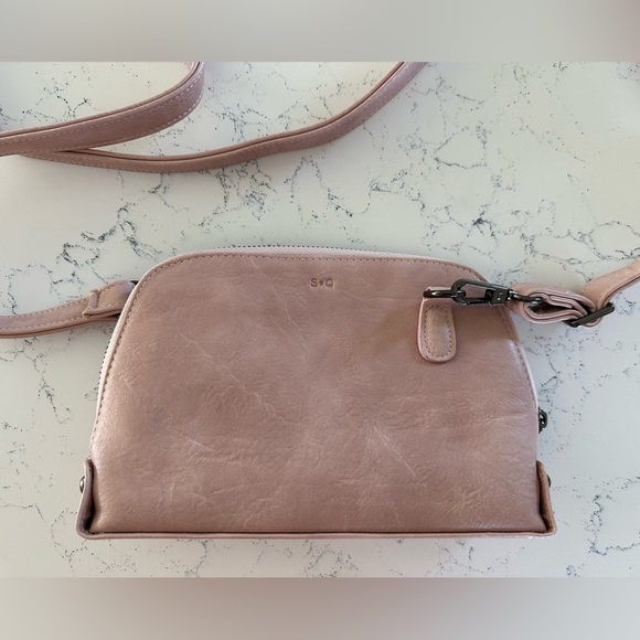 SQ Crossbody Purse. Light pink. NWOT - Picture 2 of 4